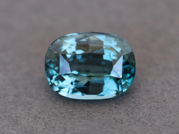 宝石中的致色元素对宝石的作用(宝石中的致色元素对宝石的作用是)